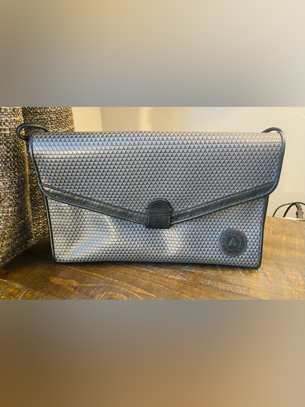 Vintage Liz Claiborne Black and Gray Patterned Envelope Clutch Shoulder Bag